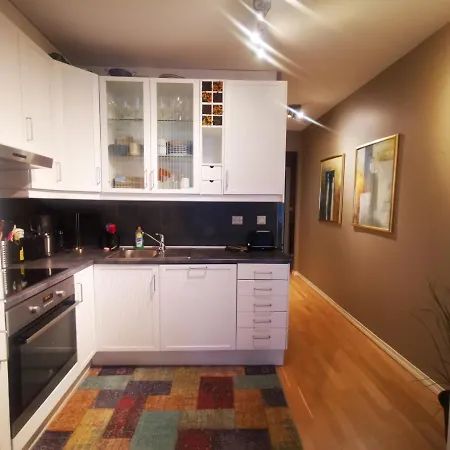 Square Apartment